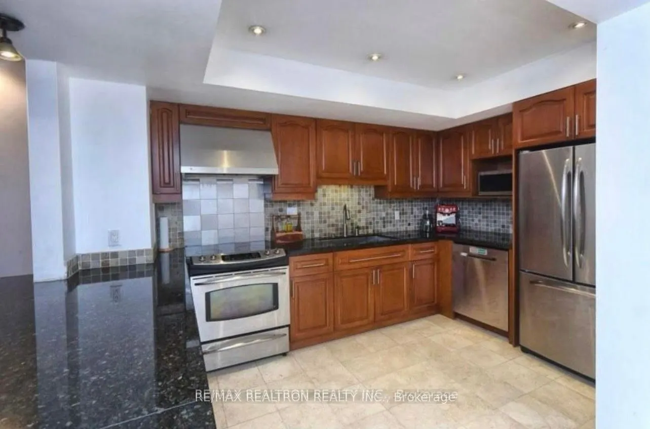 1 Duplex Avenue, #105