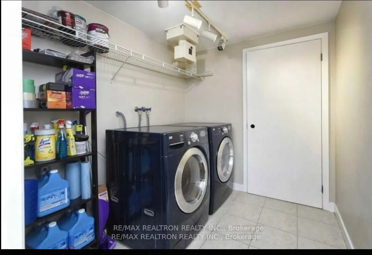 1 Duplex Avenue, #105