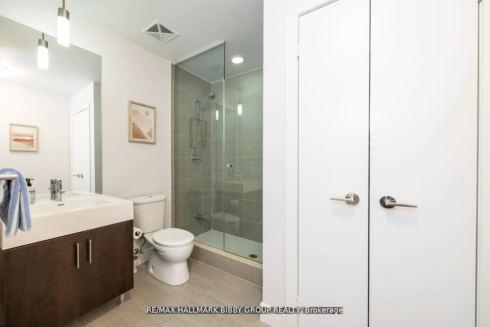 112 George Street, #S420