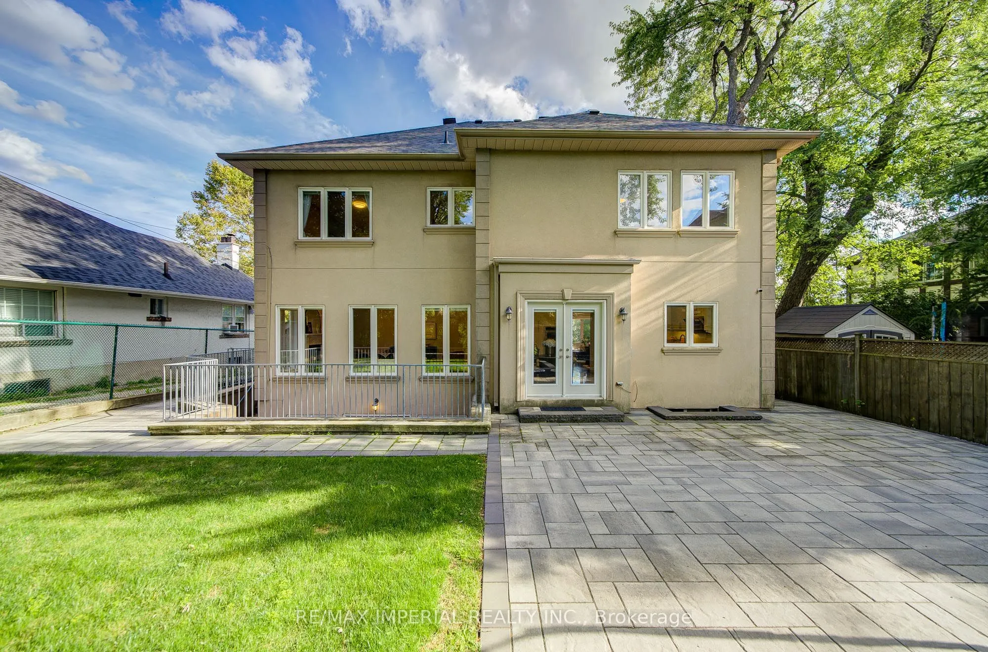 206 Hollywood Avenue