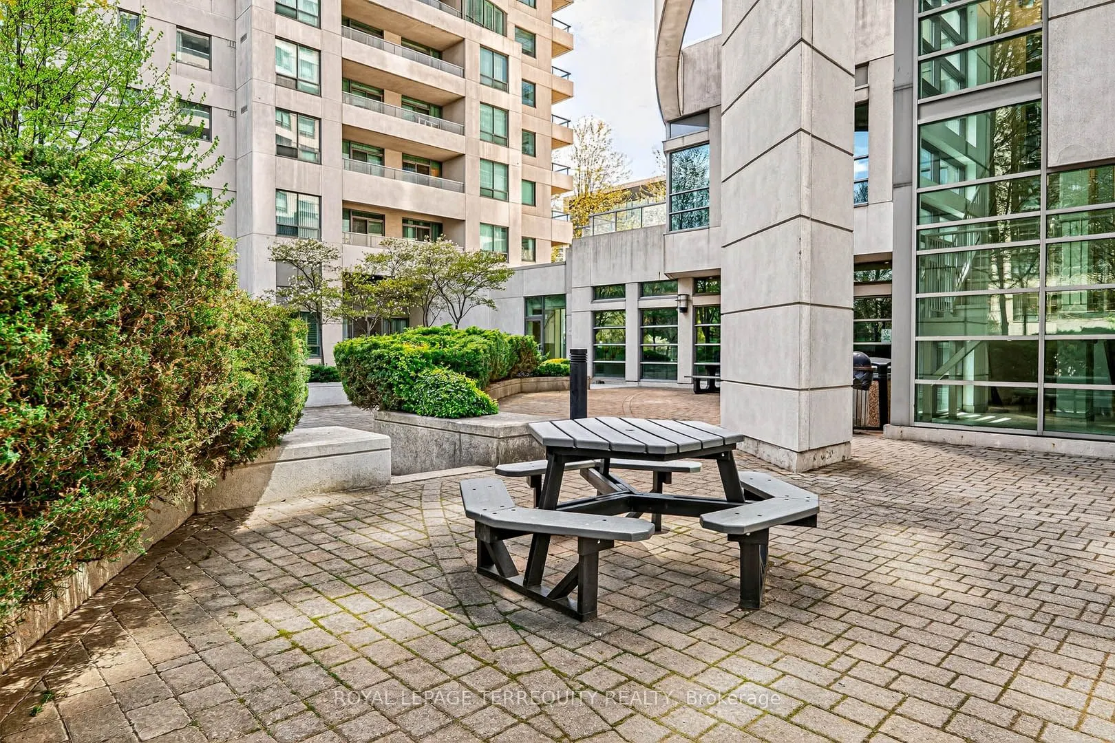 23 Hollywood Avenue, #2610