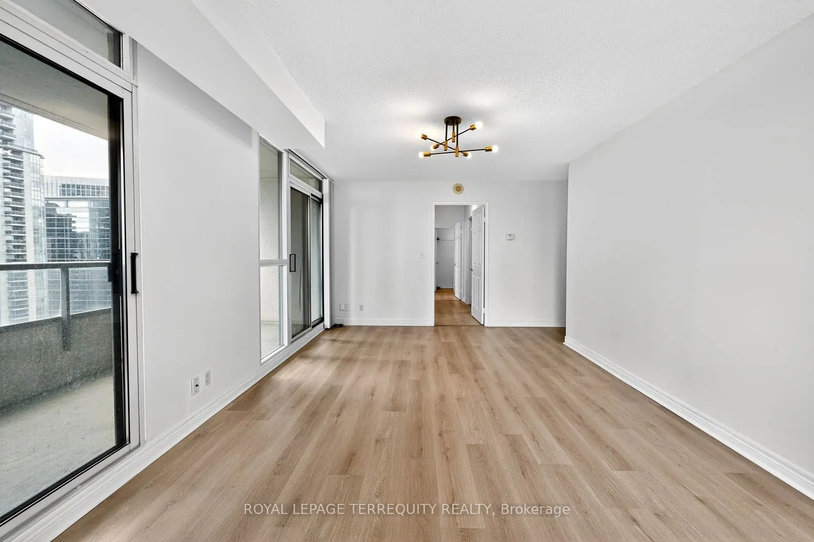 23 Hollywood Avenue, #2610