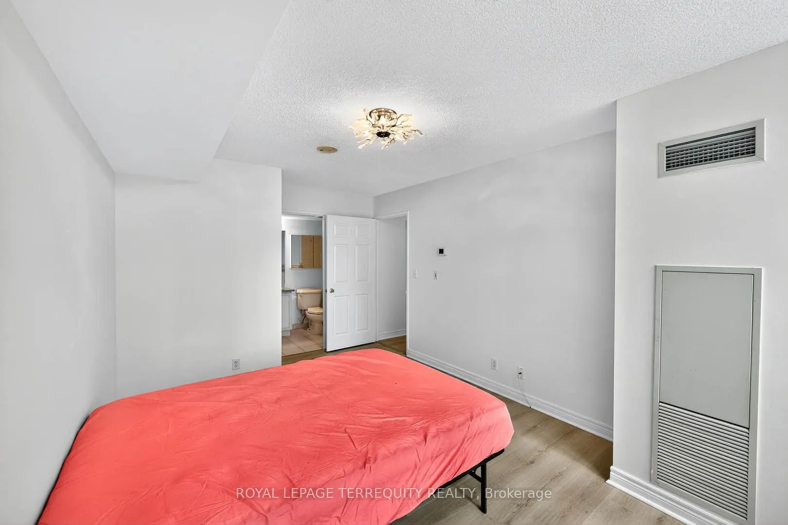 23 Hollywood Avenue, #2610