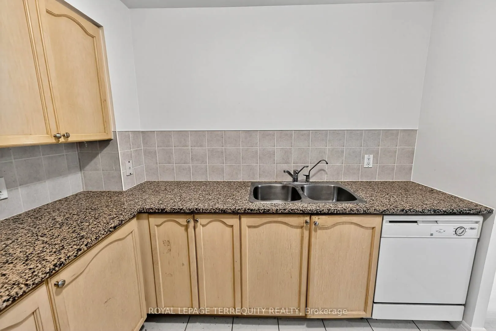 23 Hollywood Avenue, #2610