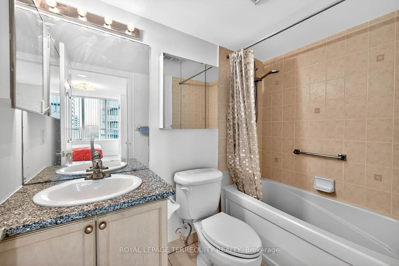 23 Hollywood Avenue, #2610