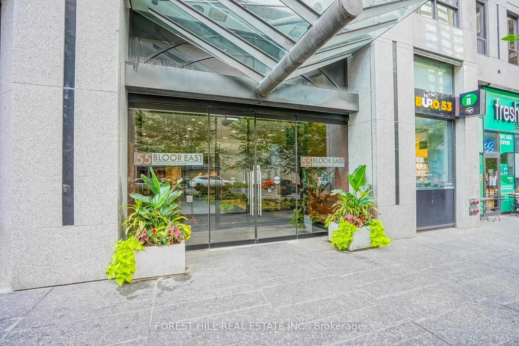 55 Bloor Street E, #605