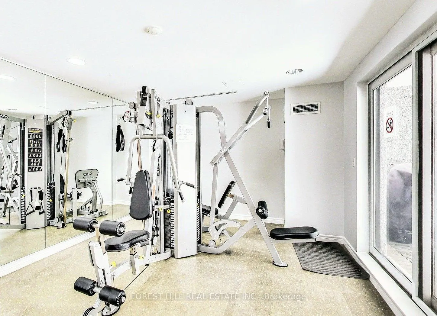 55 Bloor Street E, #605