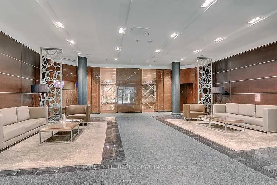 55 Bloor Street E, #605