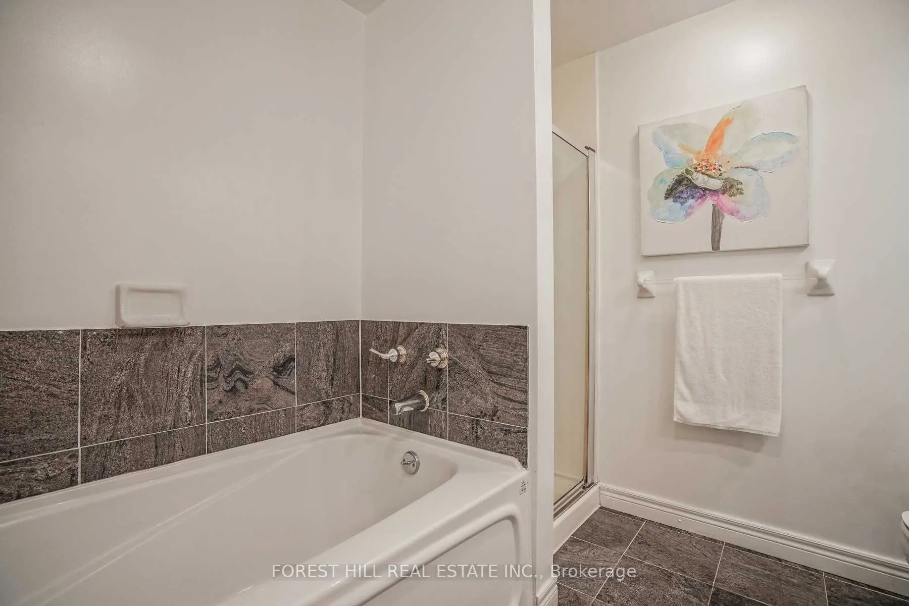 55 Bloor Street E, #605