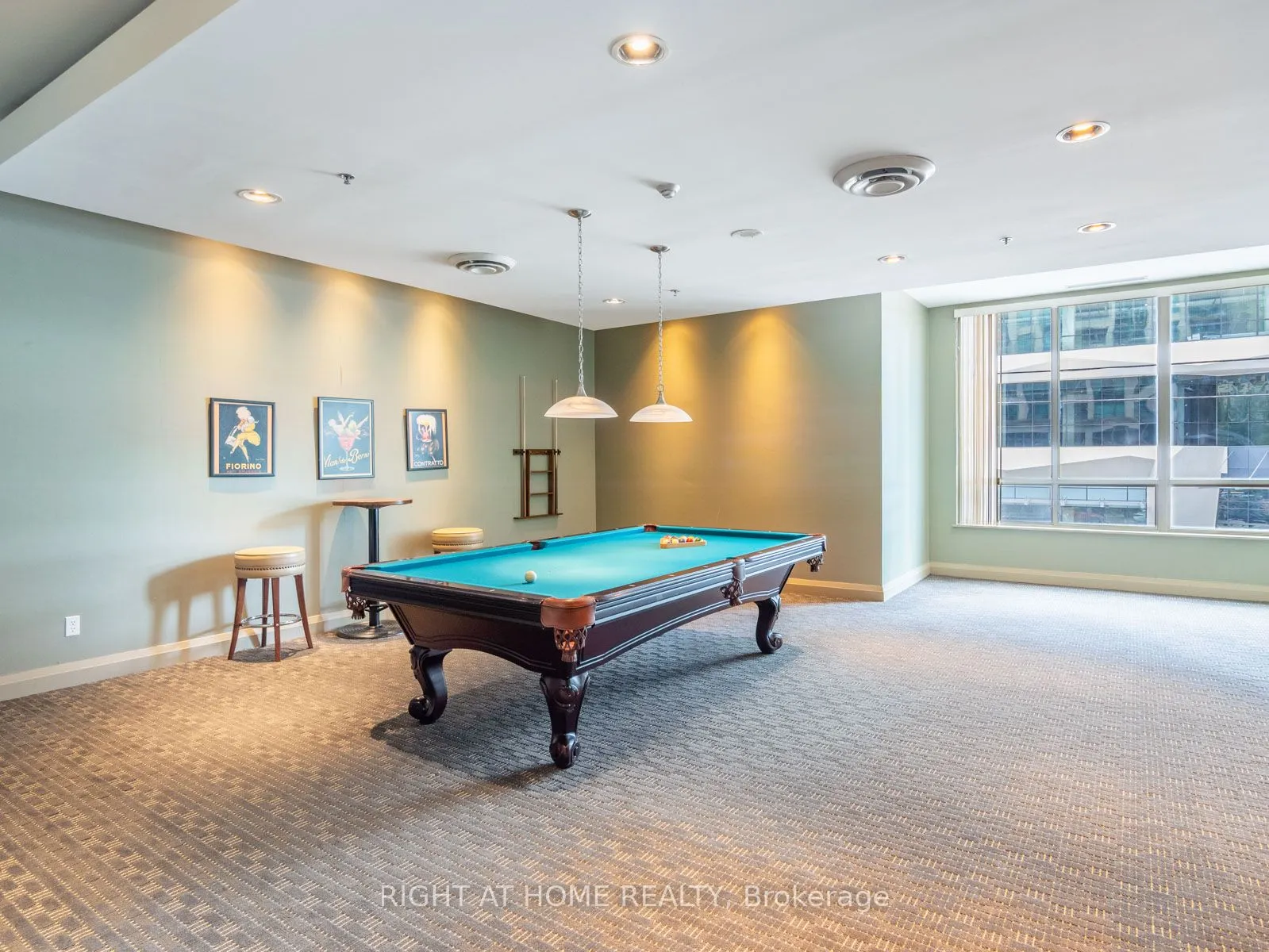 18 Parkview Avenue, #608