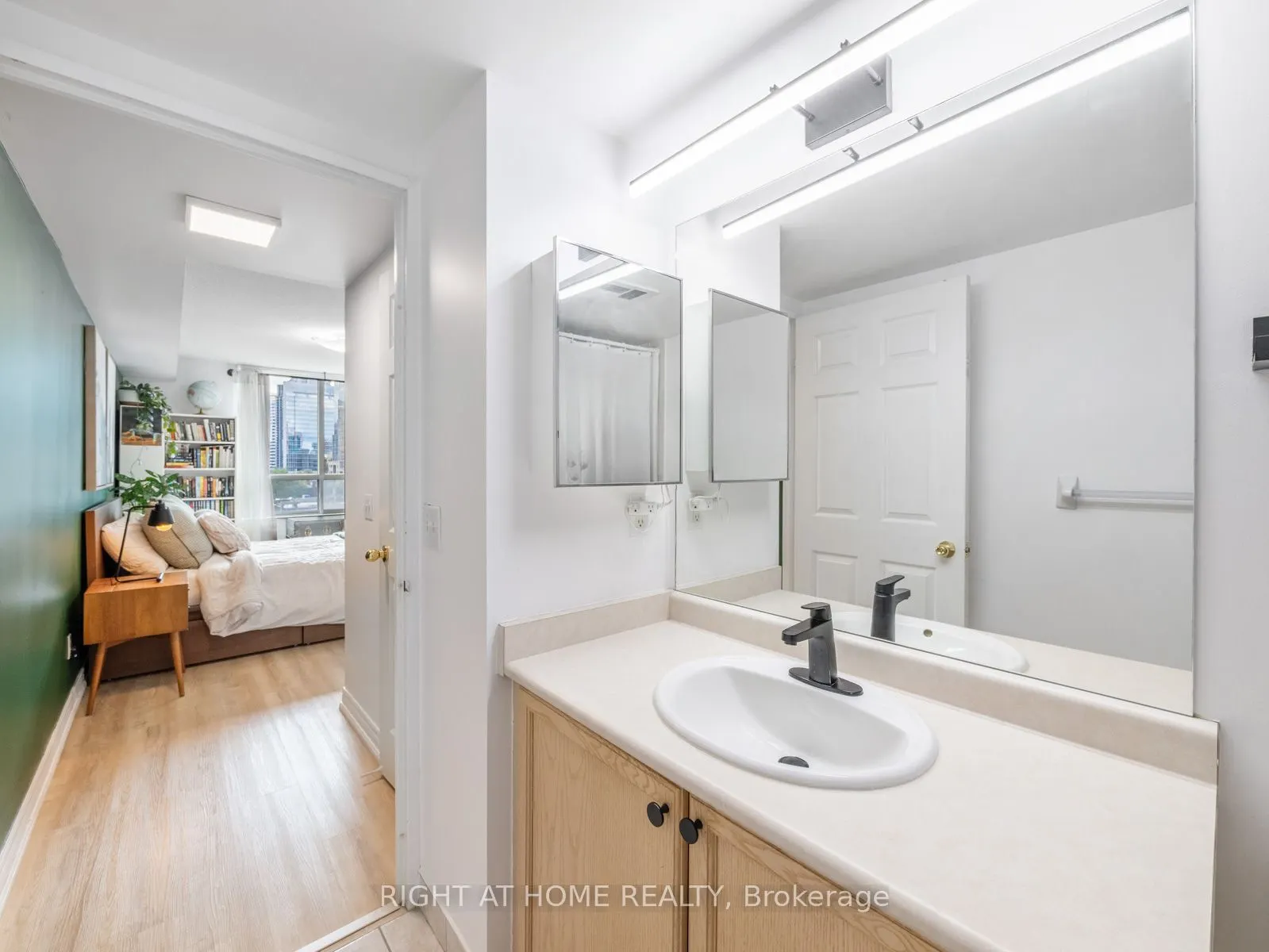 18 Parkview Avenue, #608