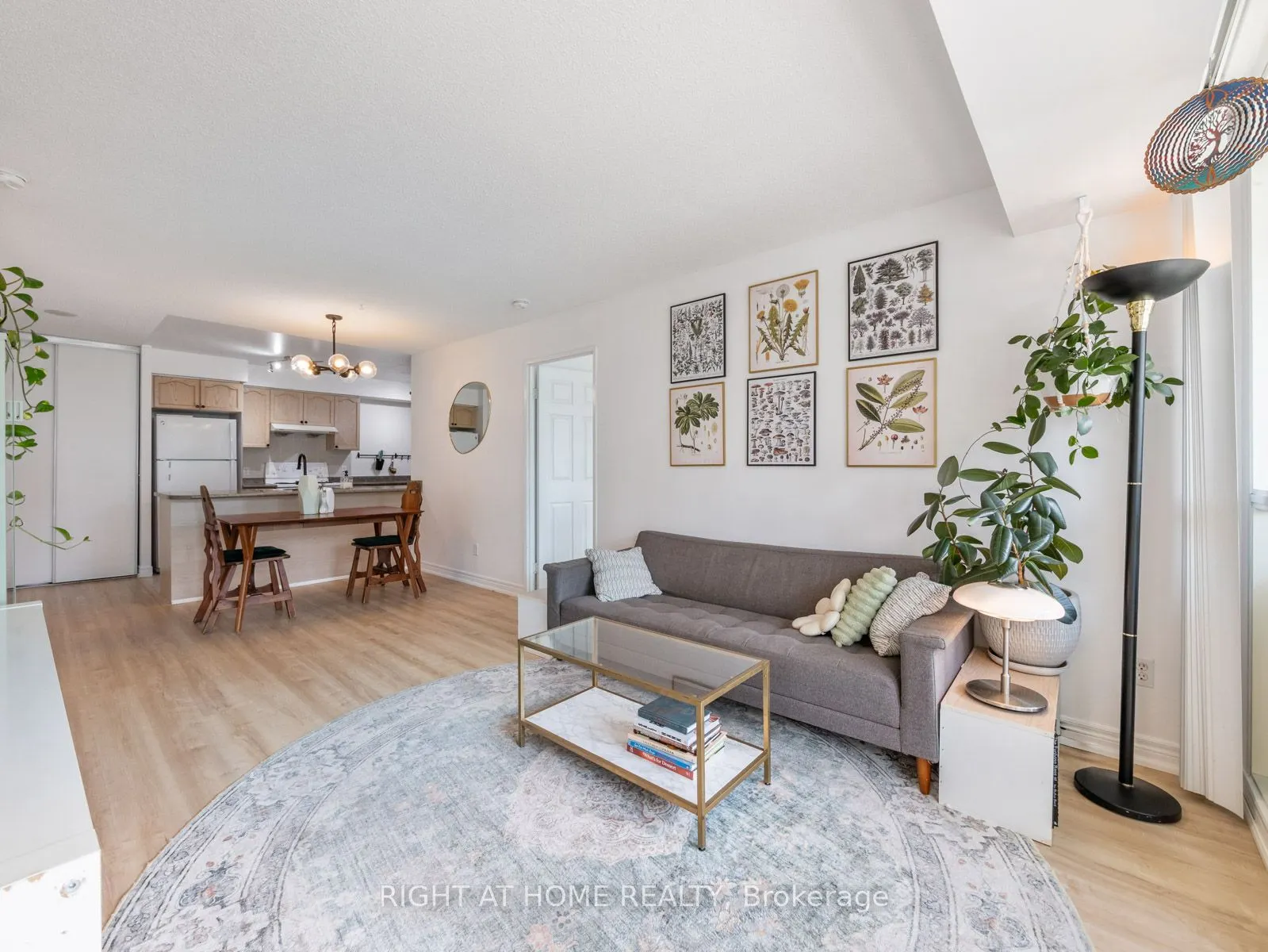 18 Parkview Avenue, #608