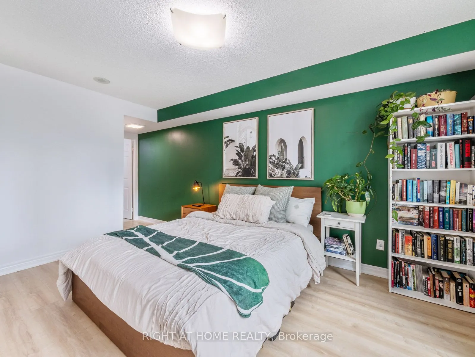 18 Parkview Avenue, #608