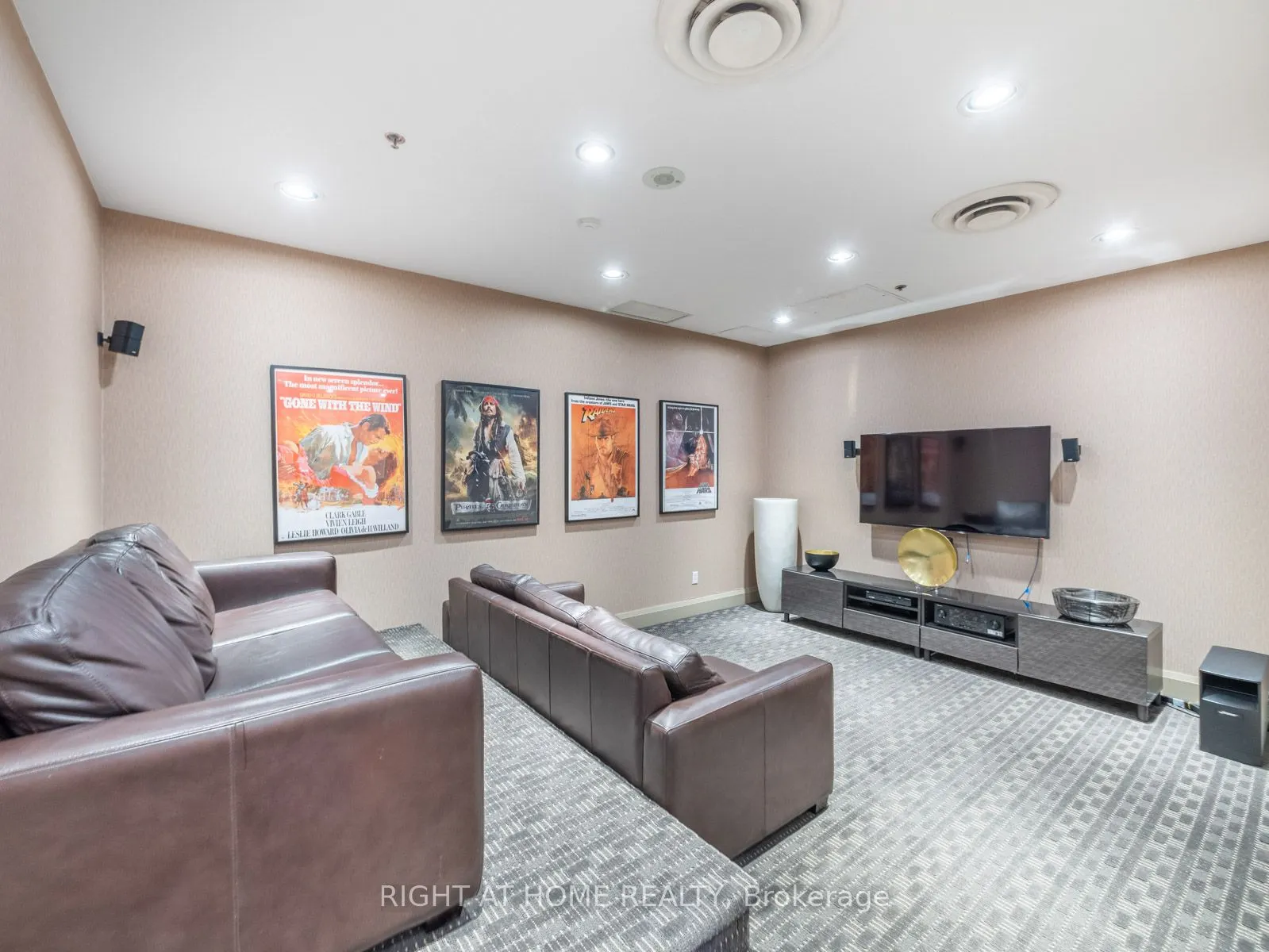 18 Parkview Avenue, #608