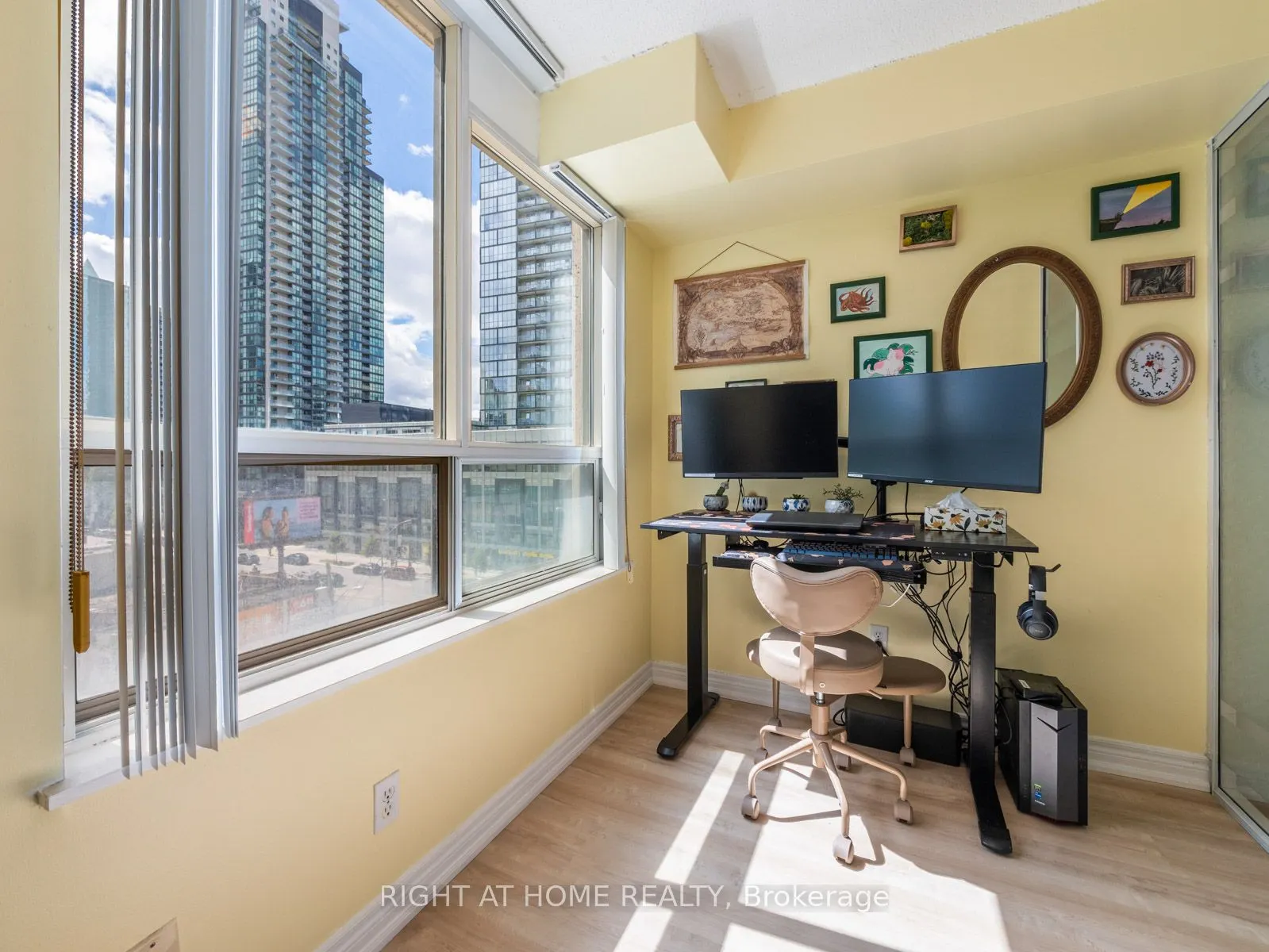 18 Parkview Avenue, #608