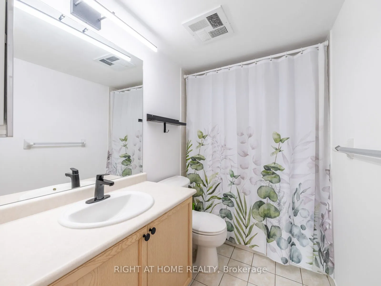 18 Parkview Avenue, #608