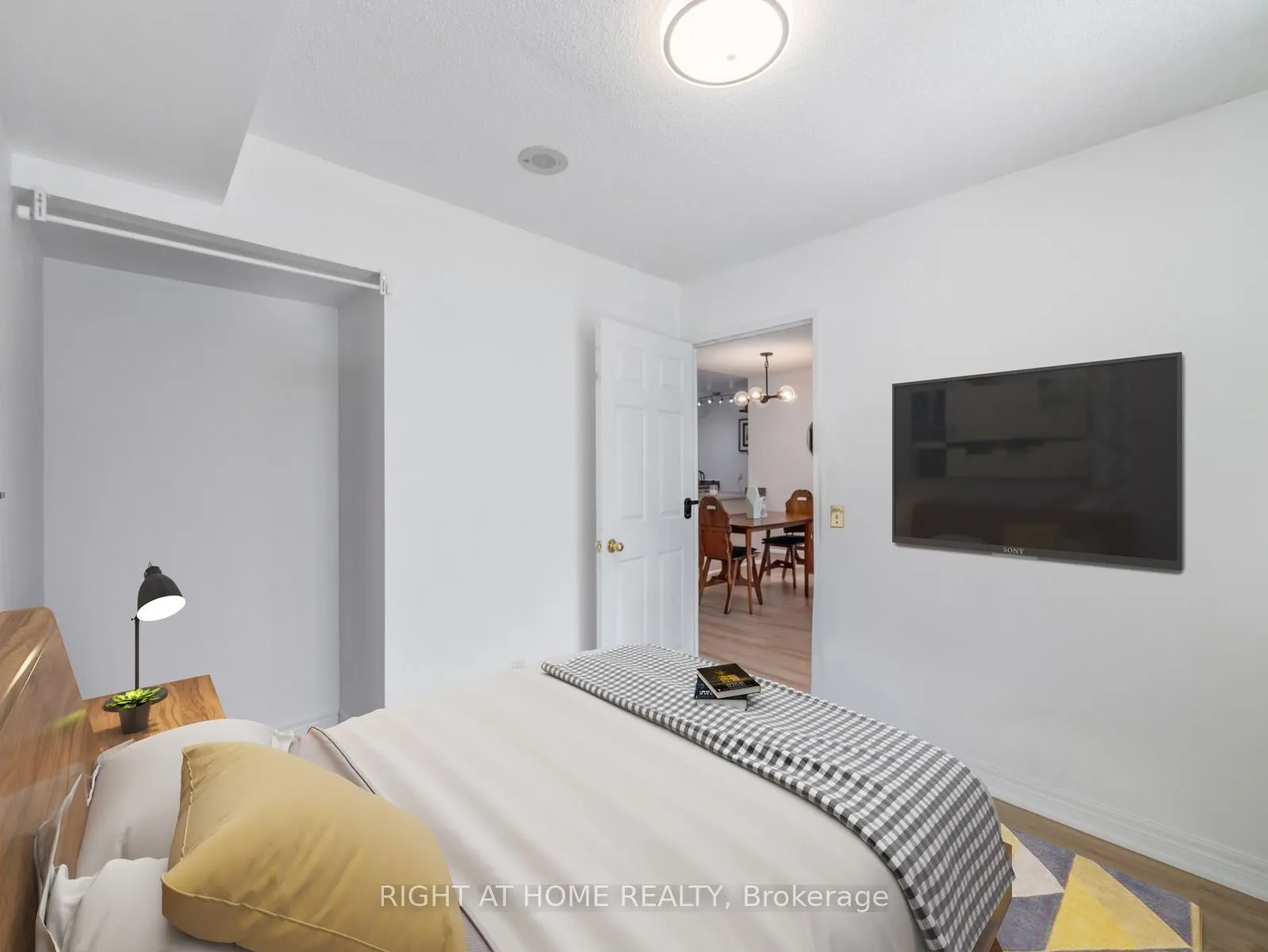 18 Parkview Avenue, #608