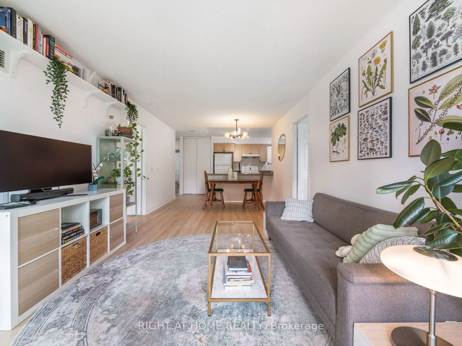 18 Parkview Avenue, #608