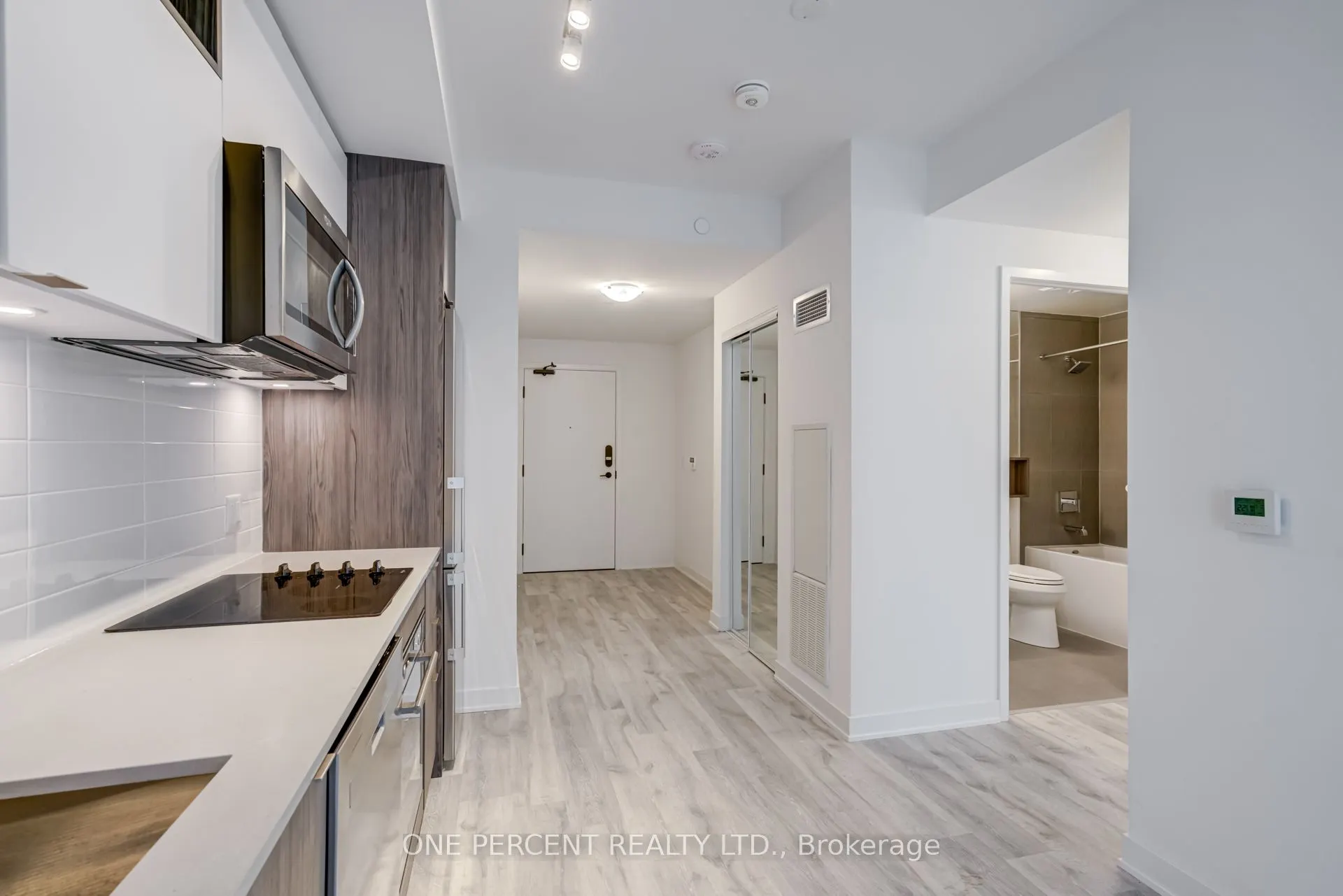 121 Lower Sherbourne Street, #843D
