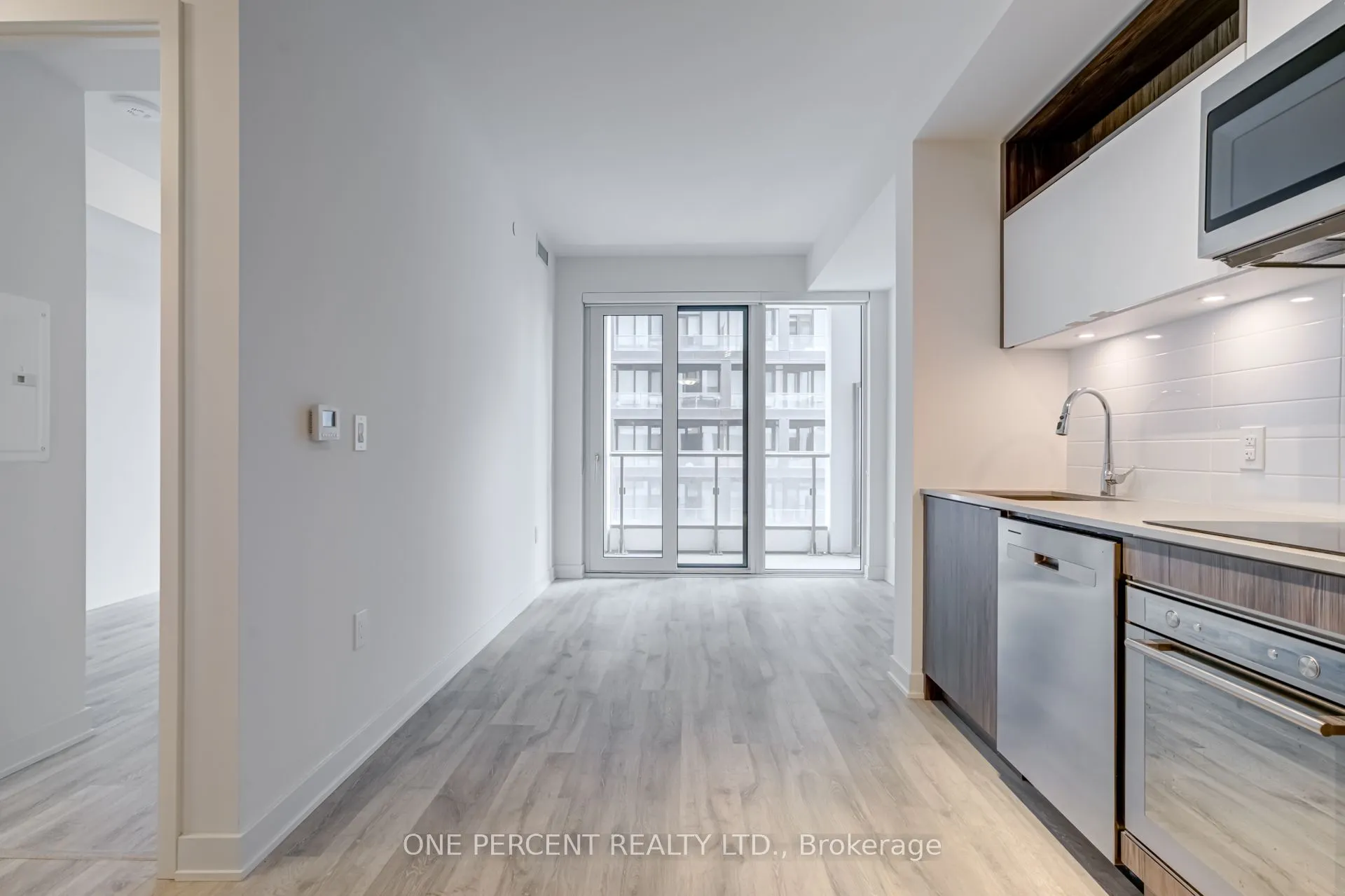 121 Lower Sherbourne Street, #843D