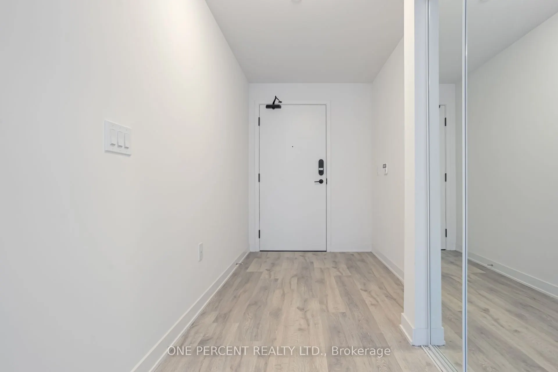 121 Lower Sherbourne Street, #843D