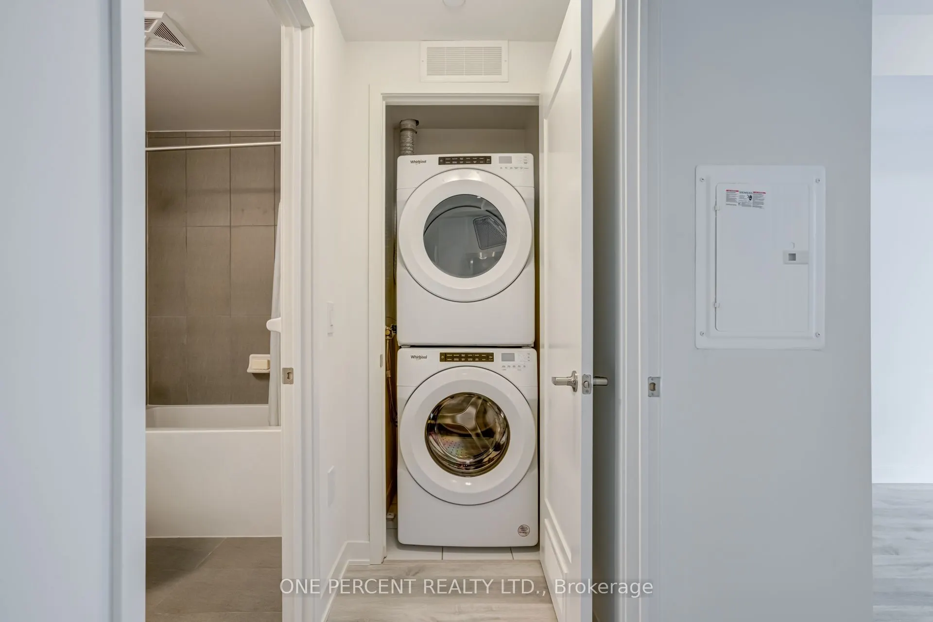 121 Lower Sherbourne Street, #843D