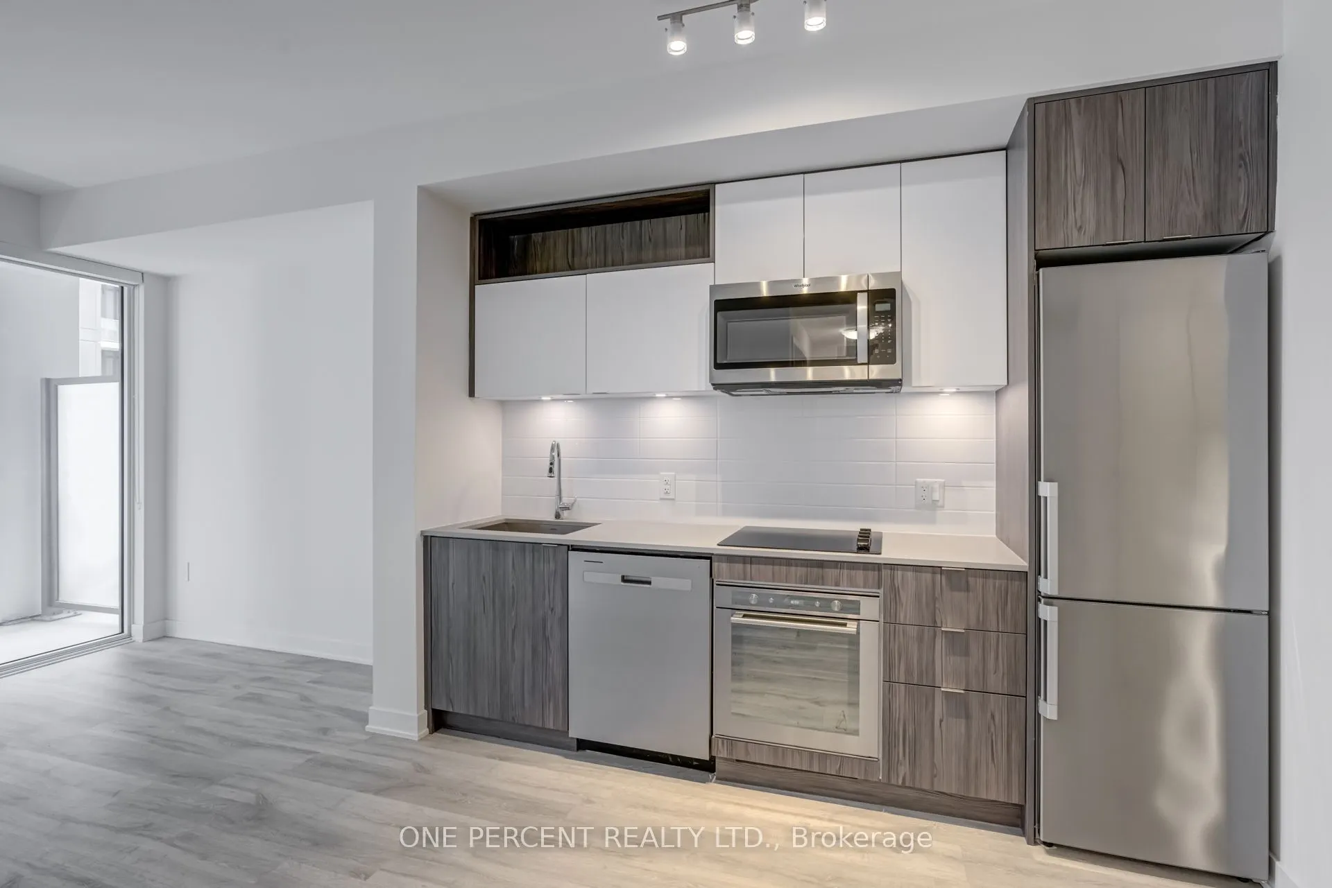 121 Lower Sherbourne Street, #843D