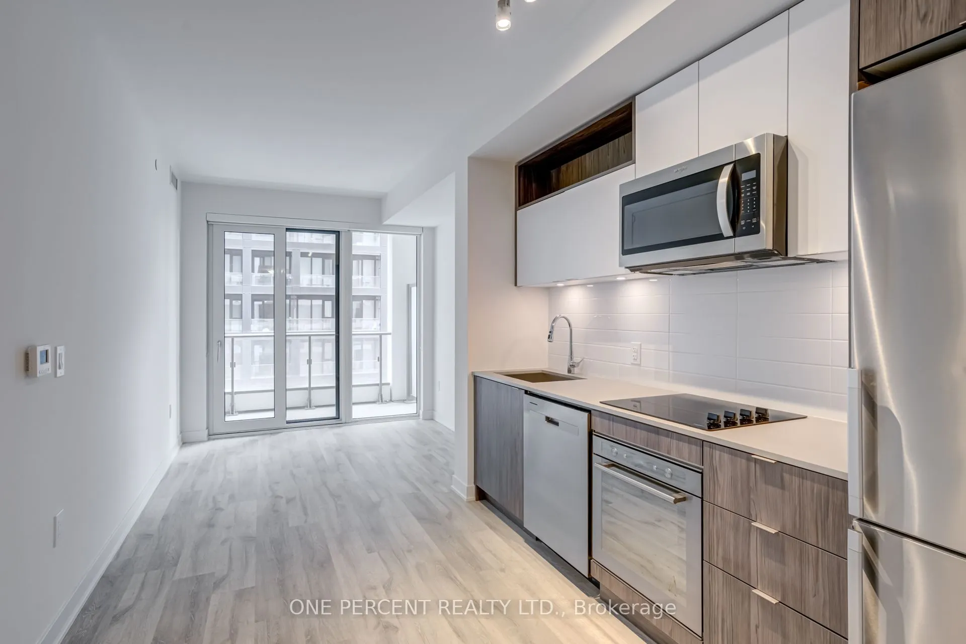 121 Lower Sherbourne Street, #843D