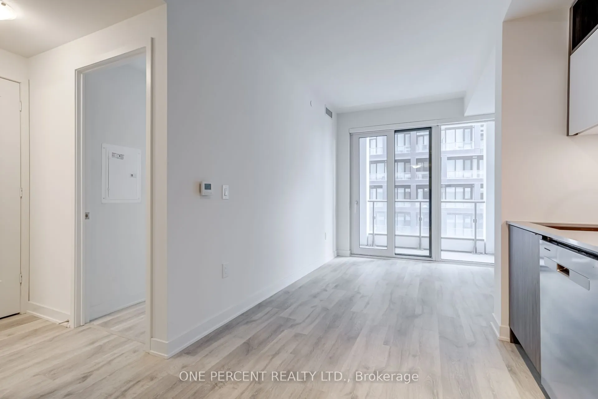 121 Lower Sherbourne Street, #843D