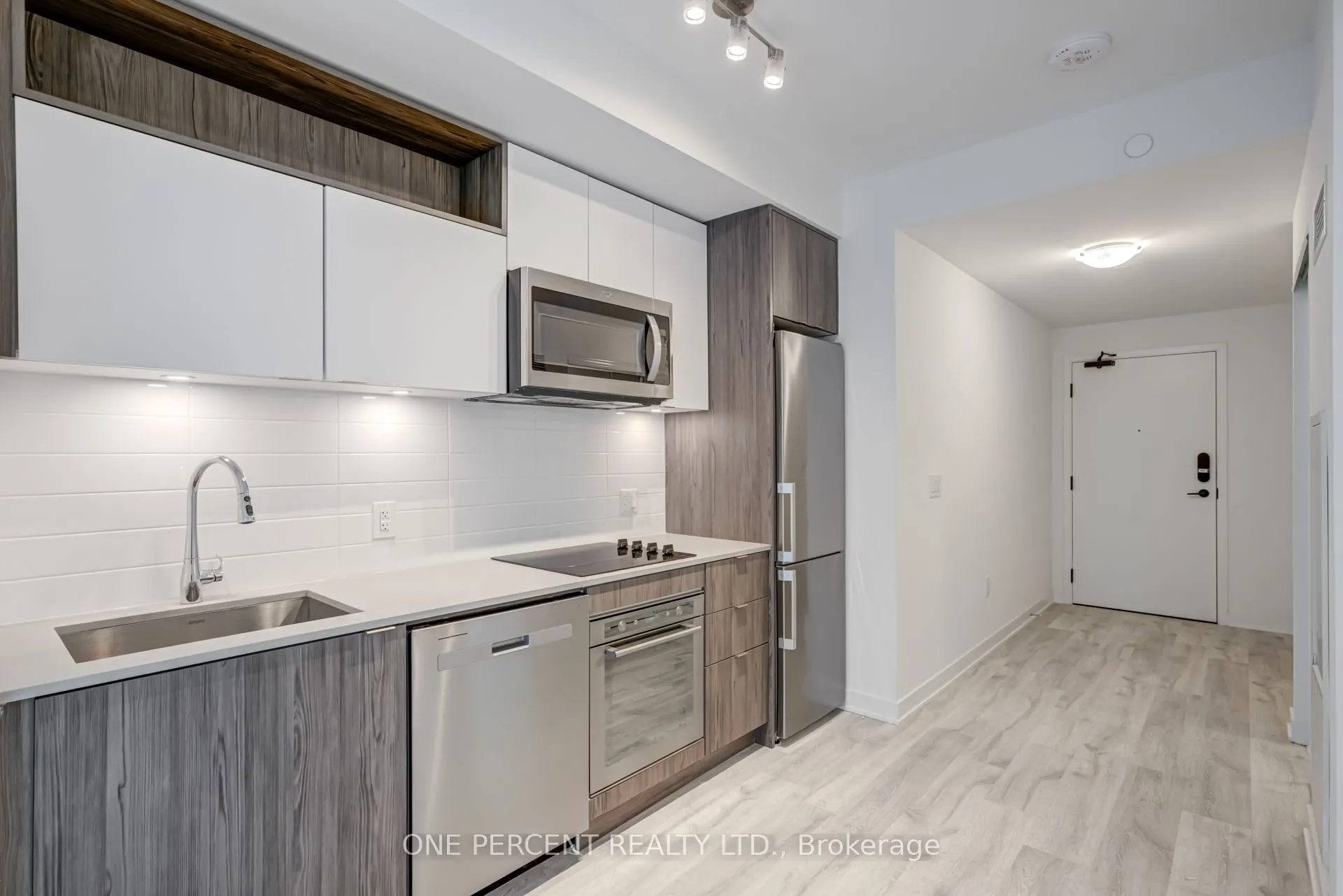 121 Lower Sherbourne Street, #843D