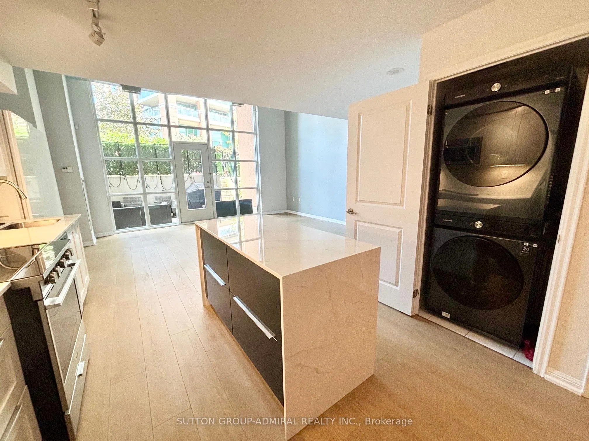 125 Western Battery Road, #102