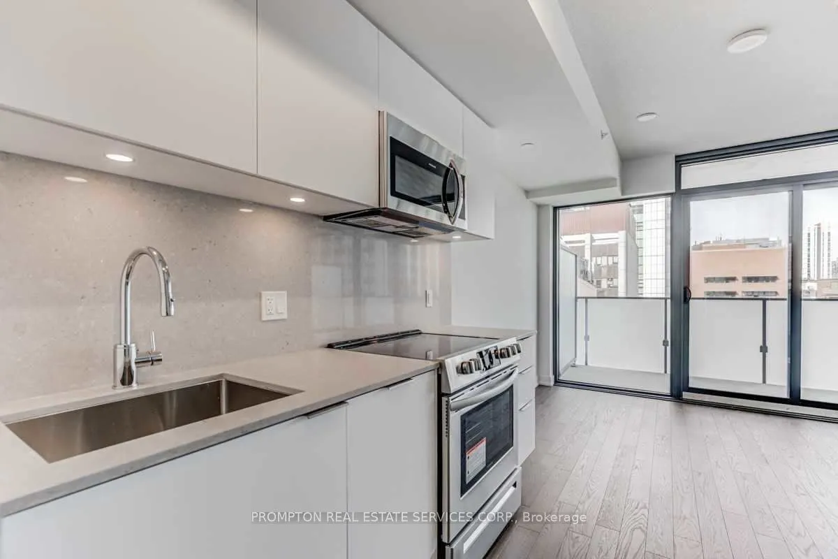 25 Richmond Street E, #1214