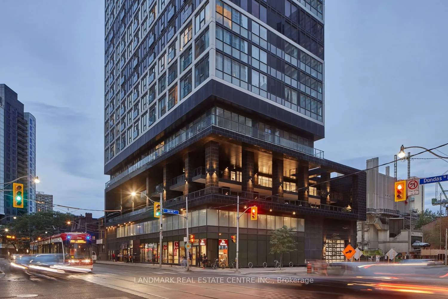 181 Dundas Street E, #2207