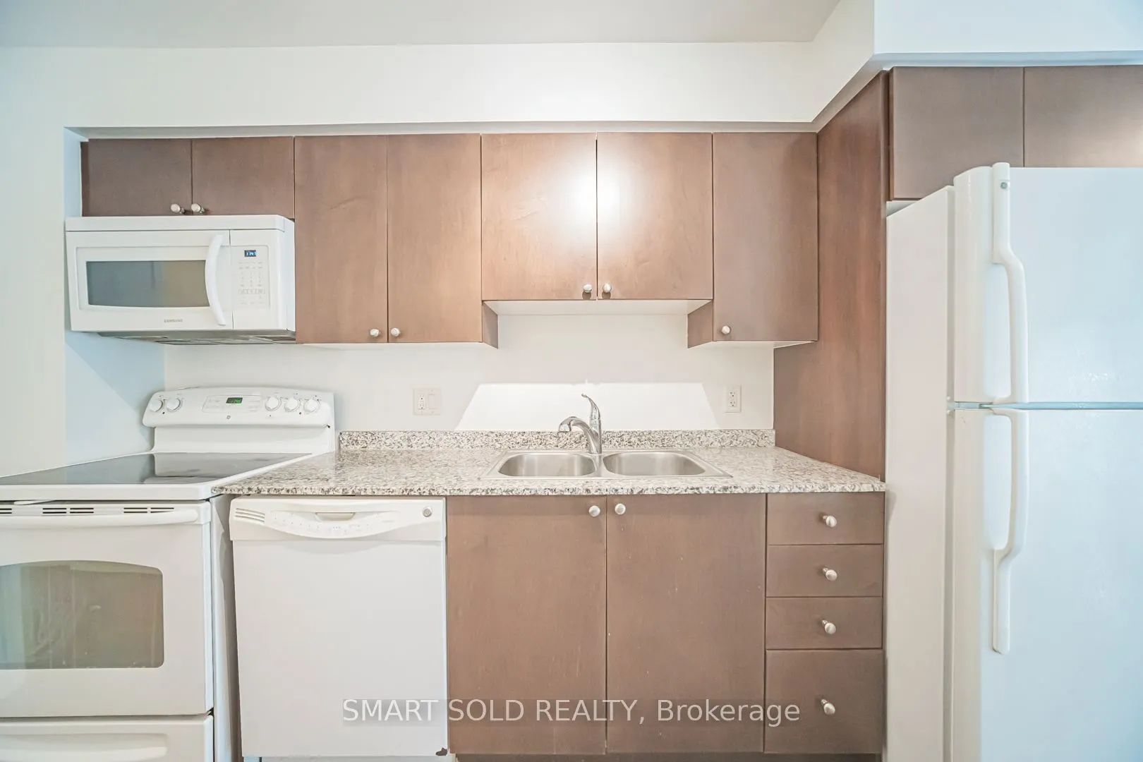 2191 Yonge Street, #901