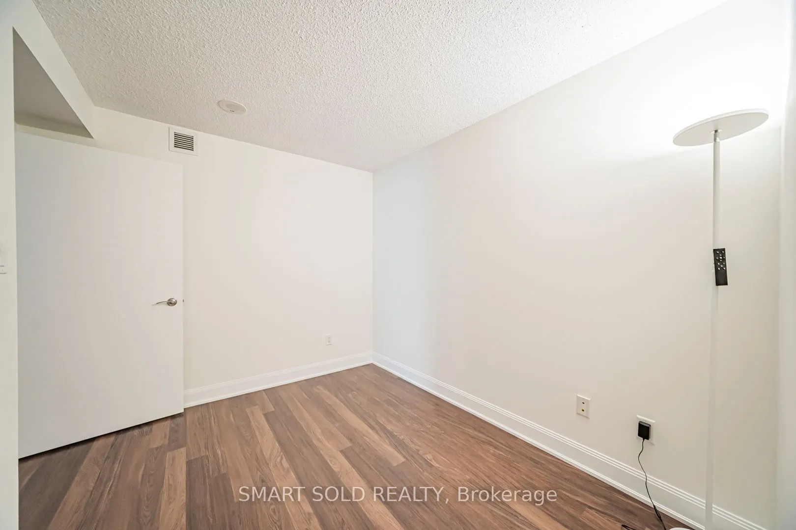 2191 Yonge Street, #901