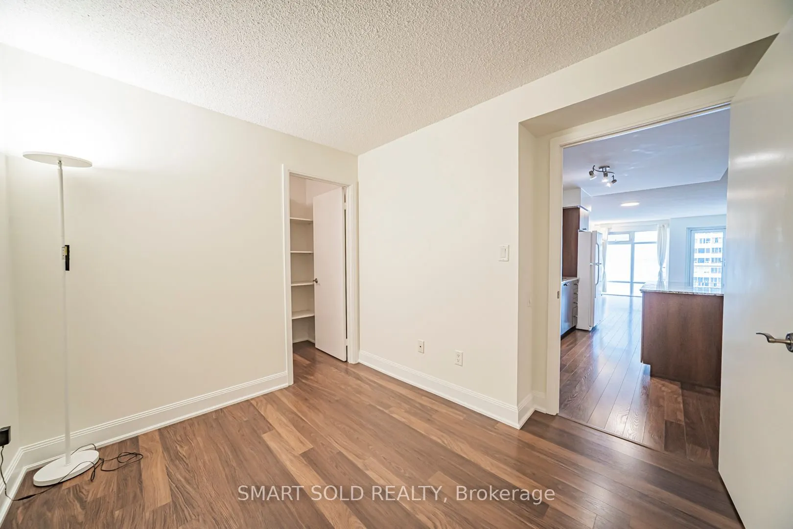 2191 Yonge Street, #901
