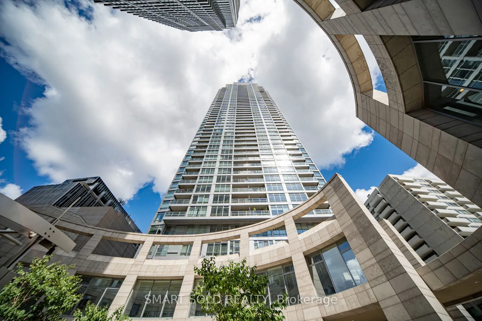 2191 Yonge Street, #901