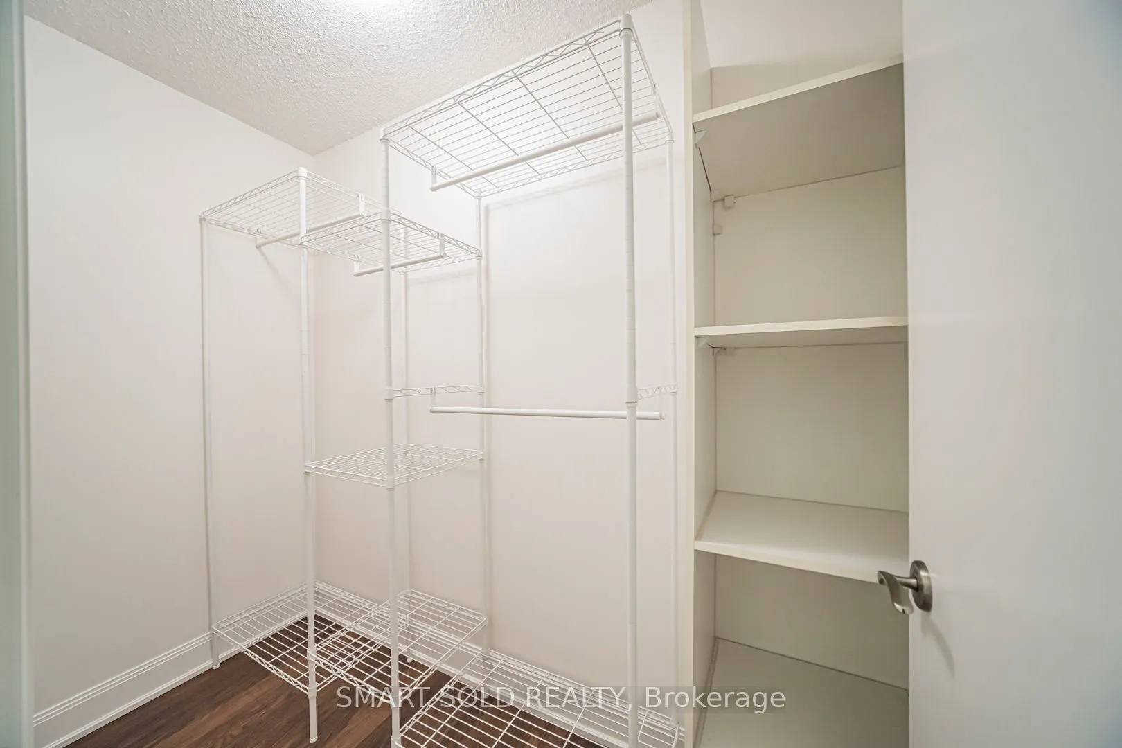 2191 Yonge Street, #901