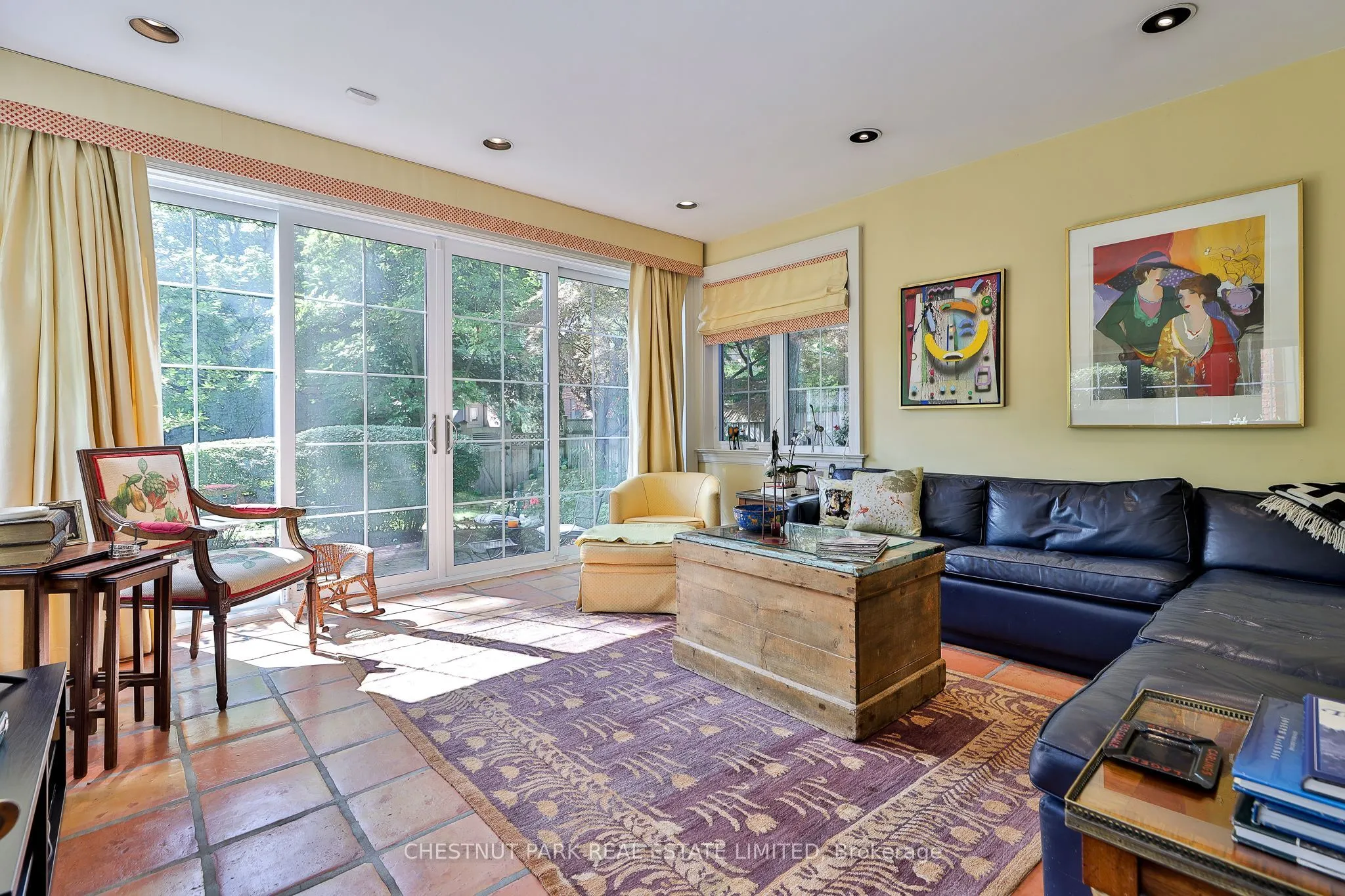 10 Maple Avenue