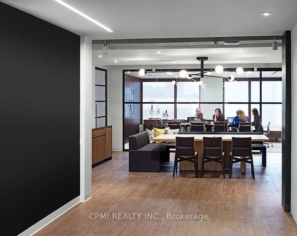 400 University Avenue, #2200