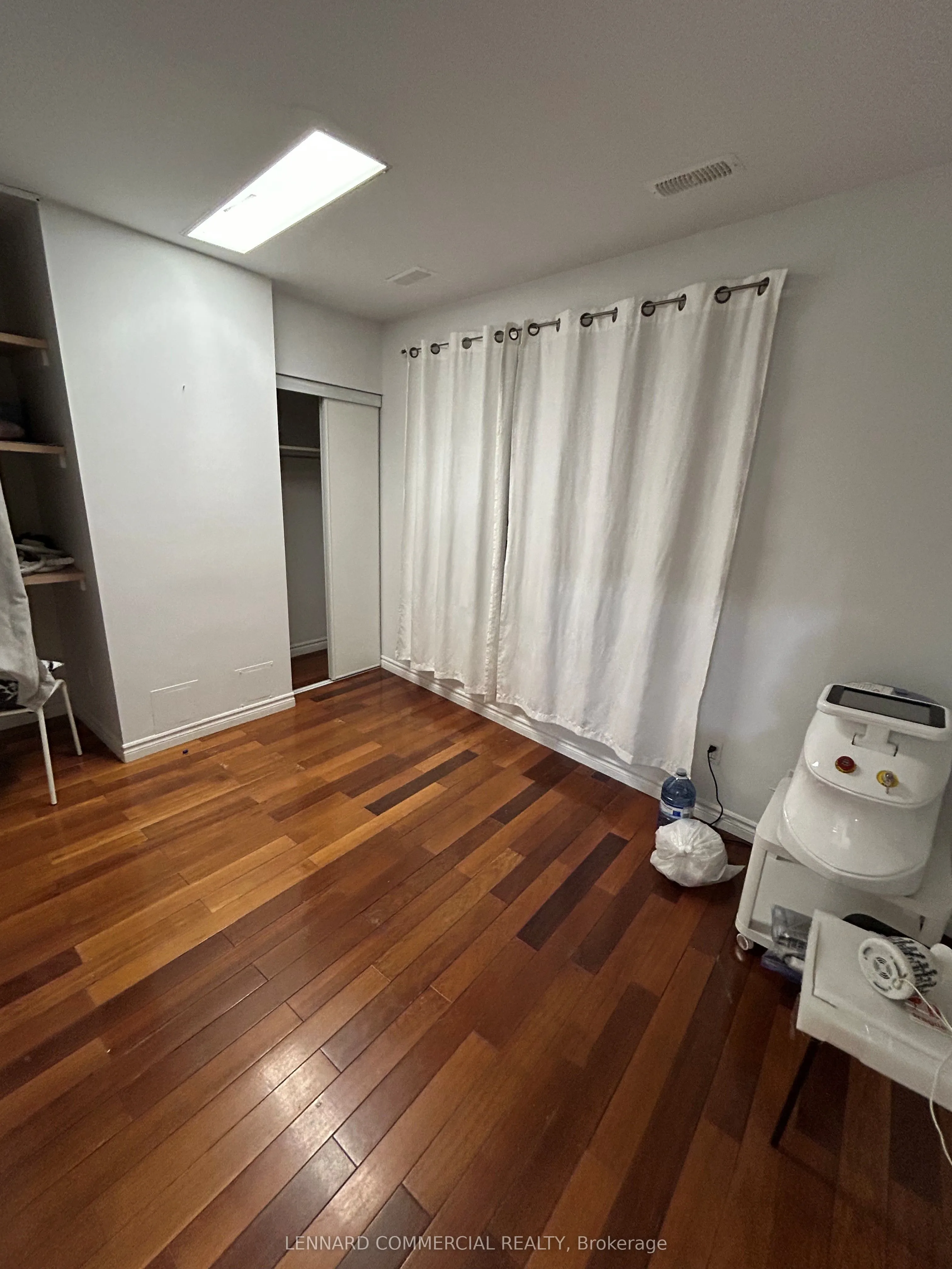 2350 Yonge Street, #3rd Floor