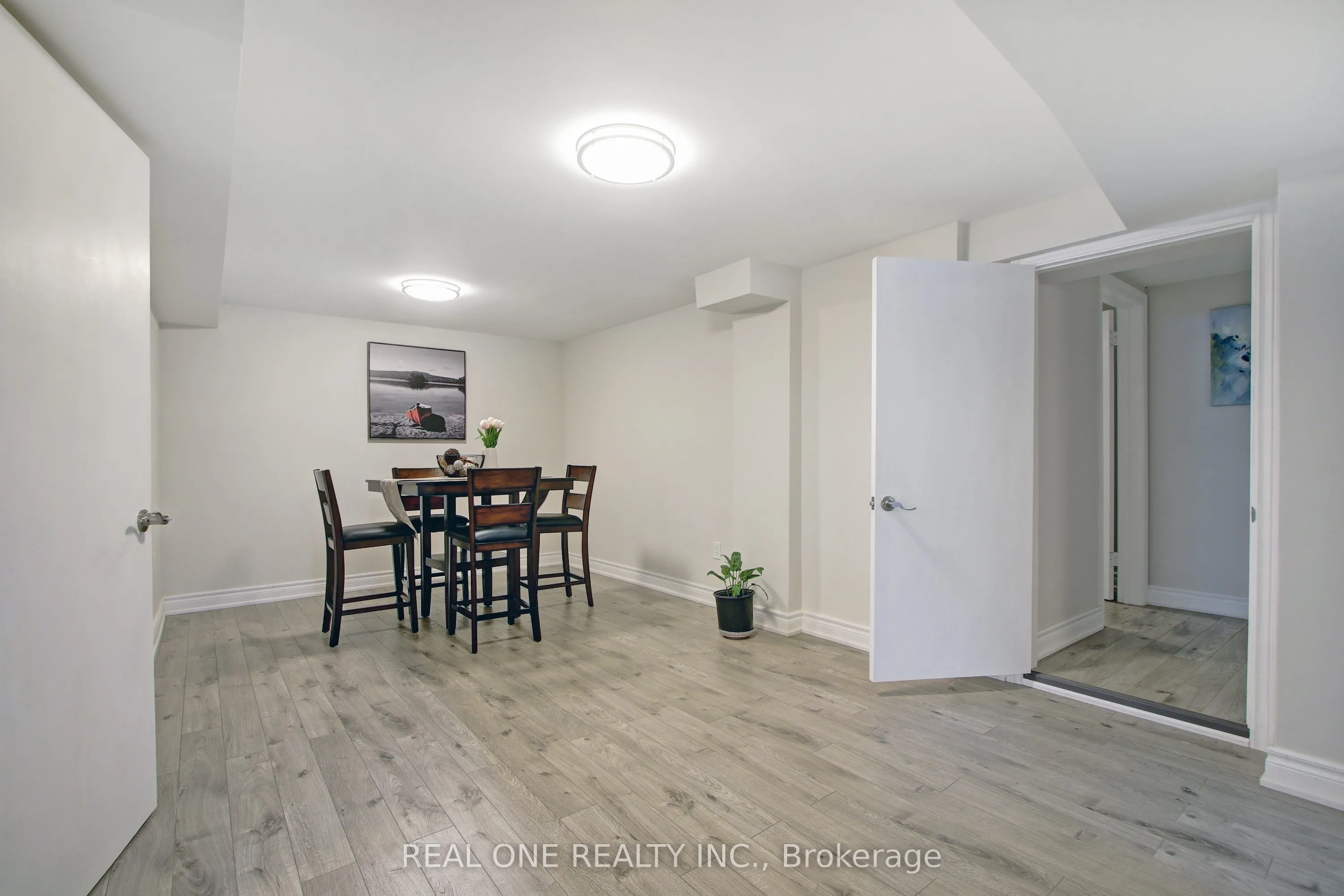 136 Waterloo Avenue, #Basement