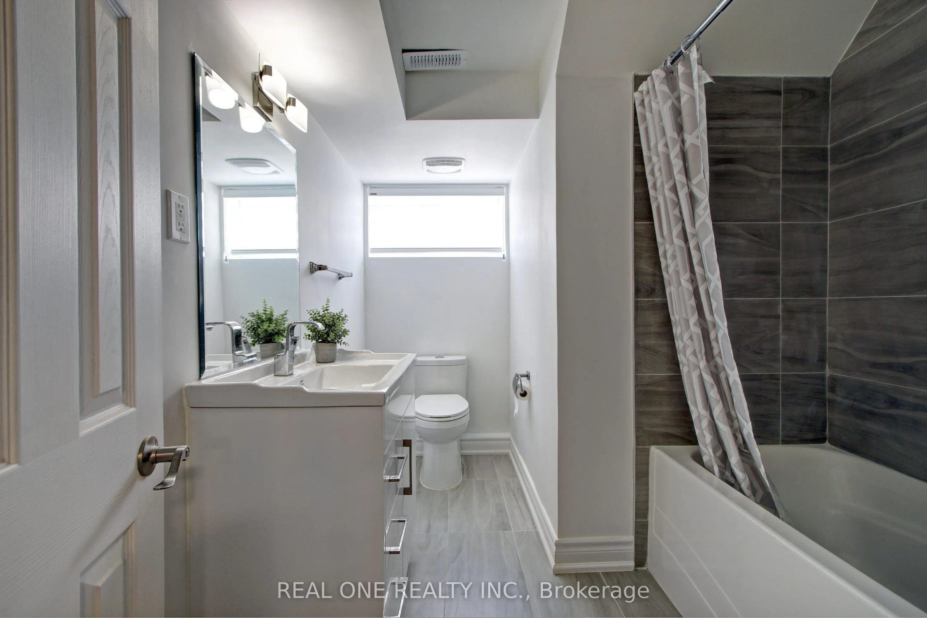 136 Waterloo Avenue, #Basement