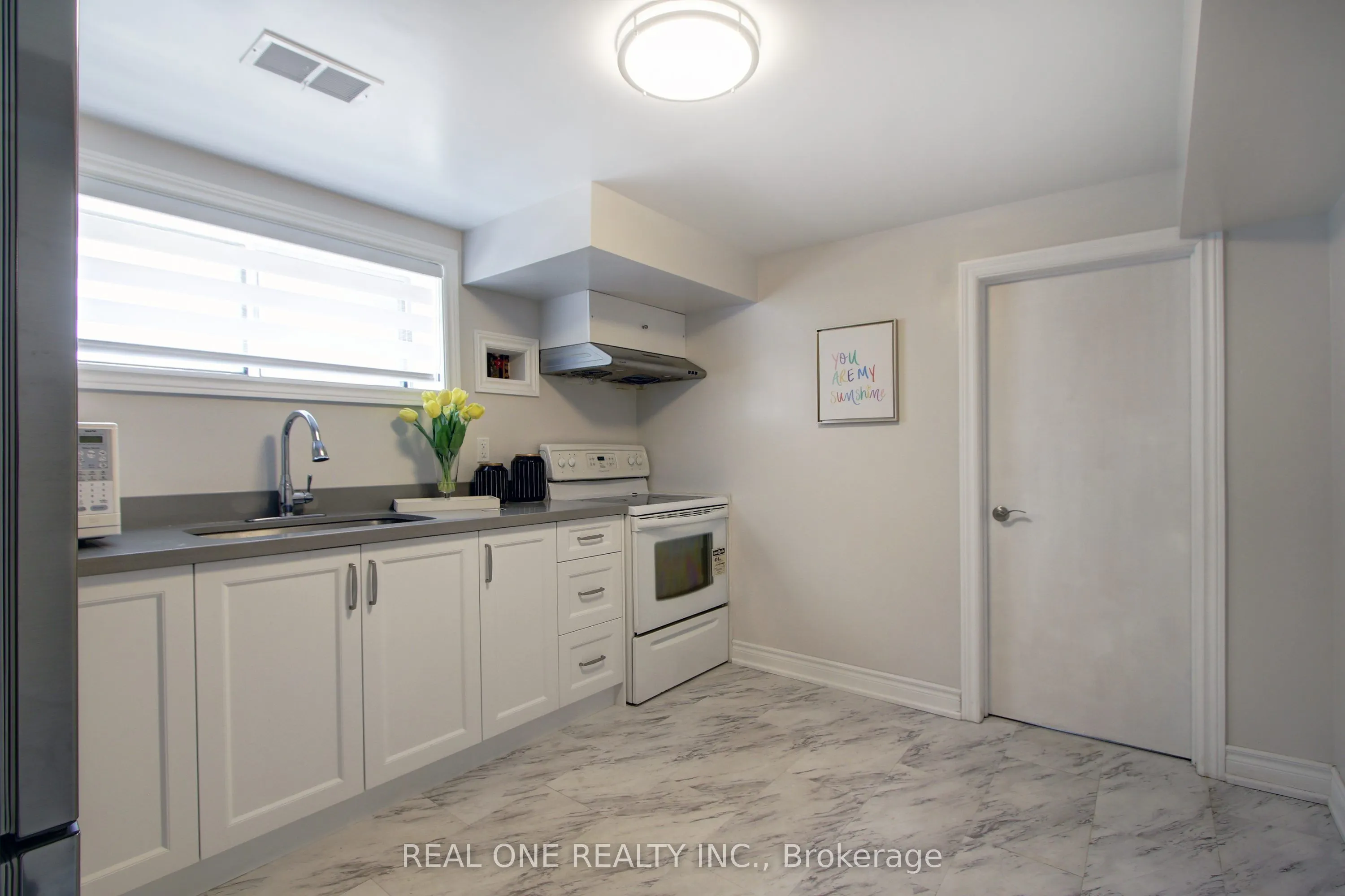 136 Waterloo Avenue, #Basement
