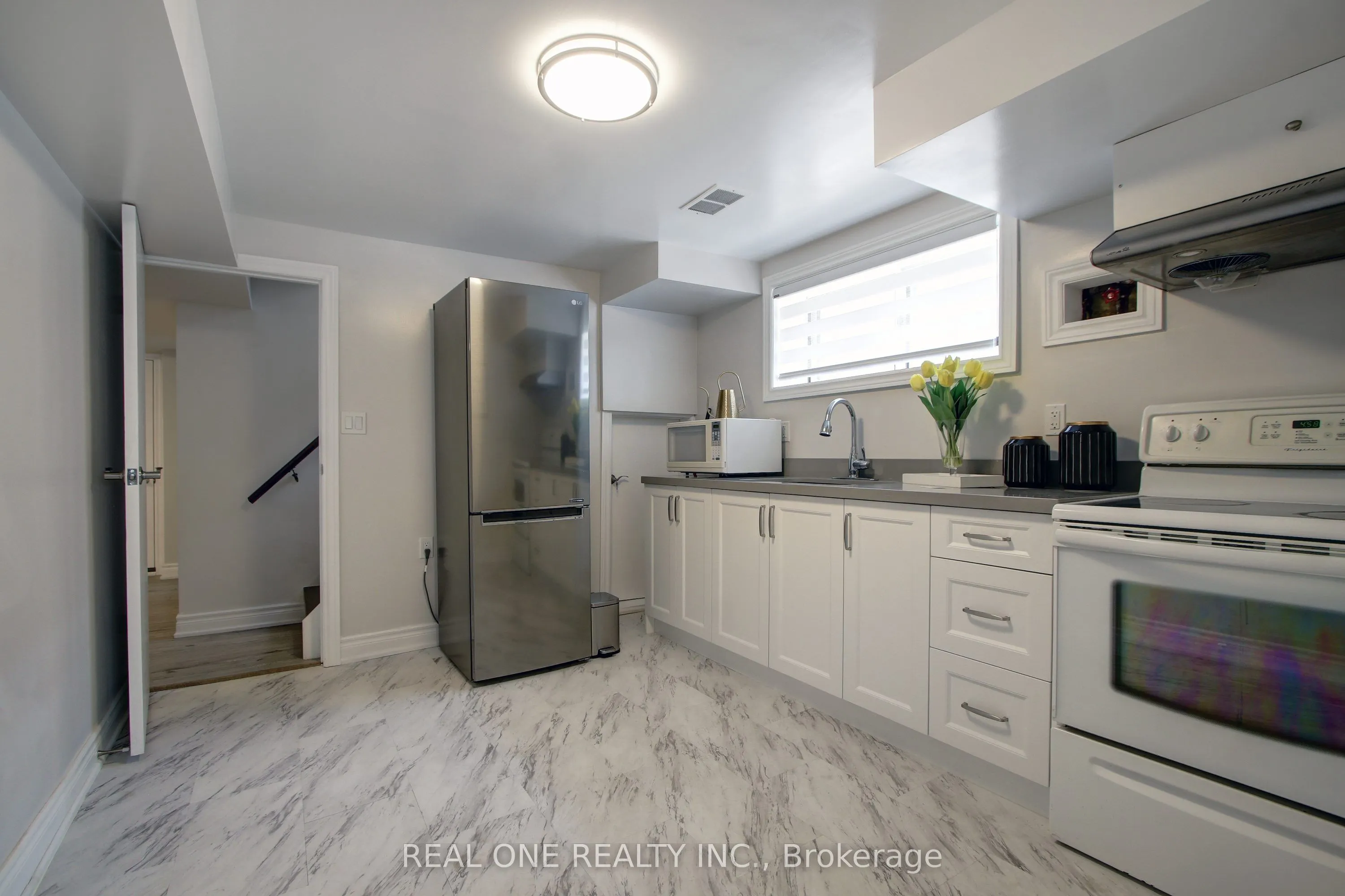 136 Waterloo Avenue, #Basement