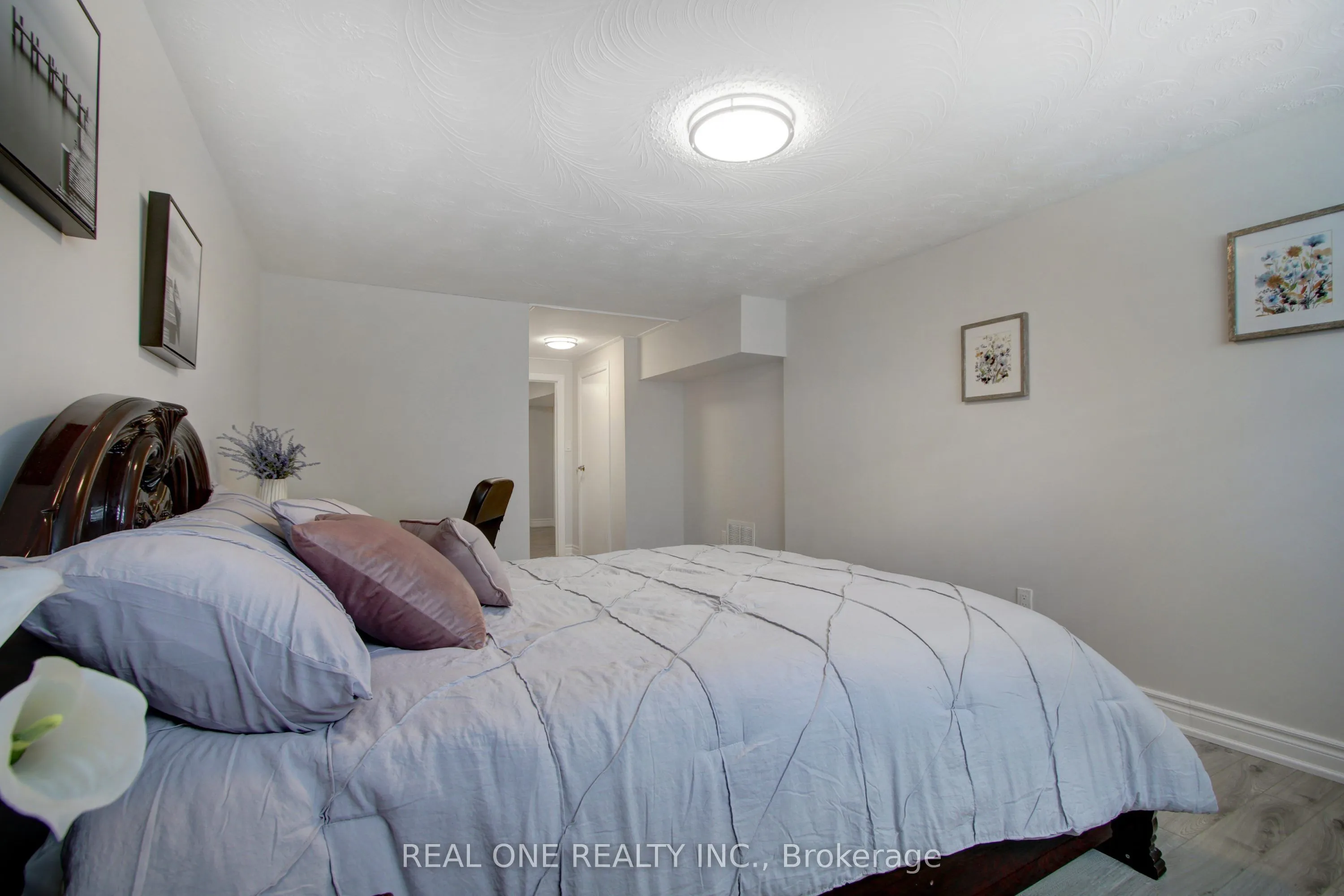 136 Waterloo Avenue, #Basement