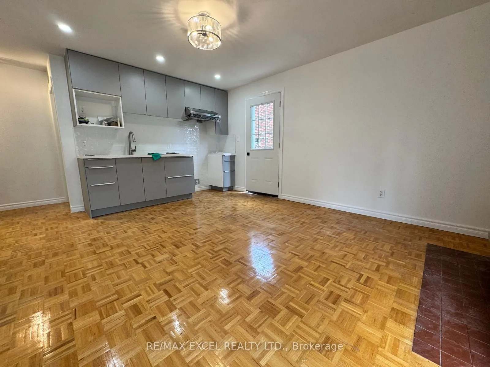 53 Hickorynut Drive, #Ground