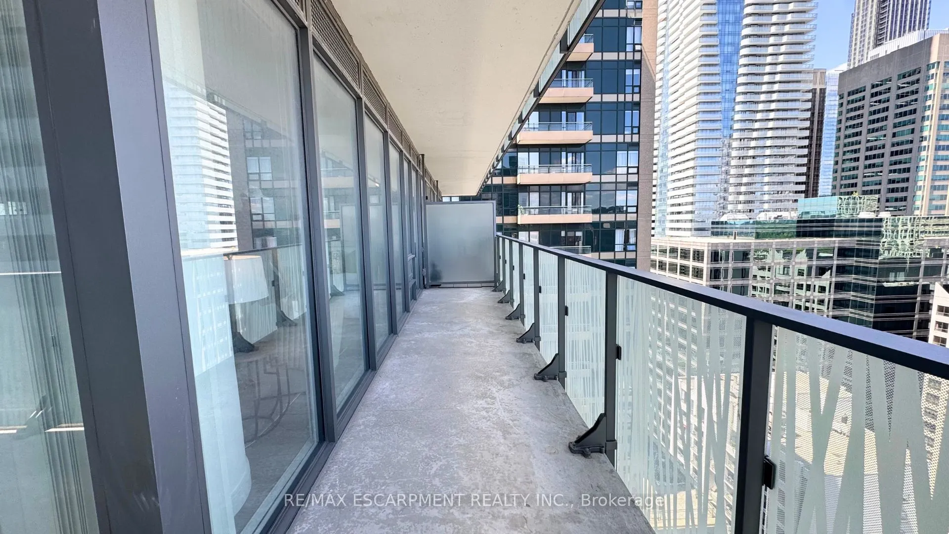 42 Charles Street E, #2409