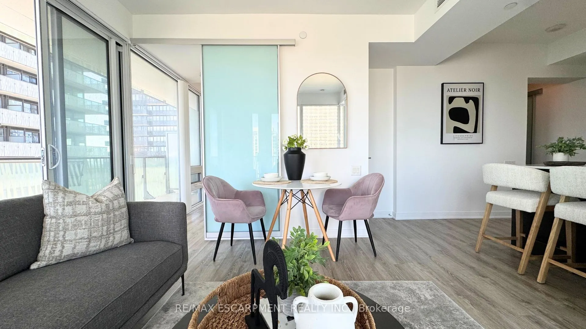 42 Charles Street E, #2409