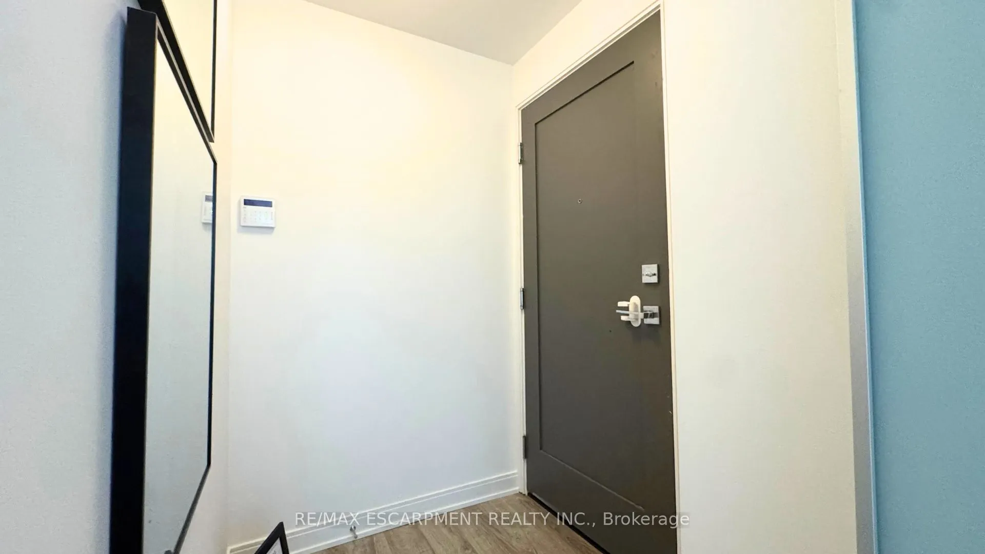 42 Charles Street E, #2409